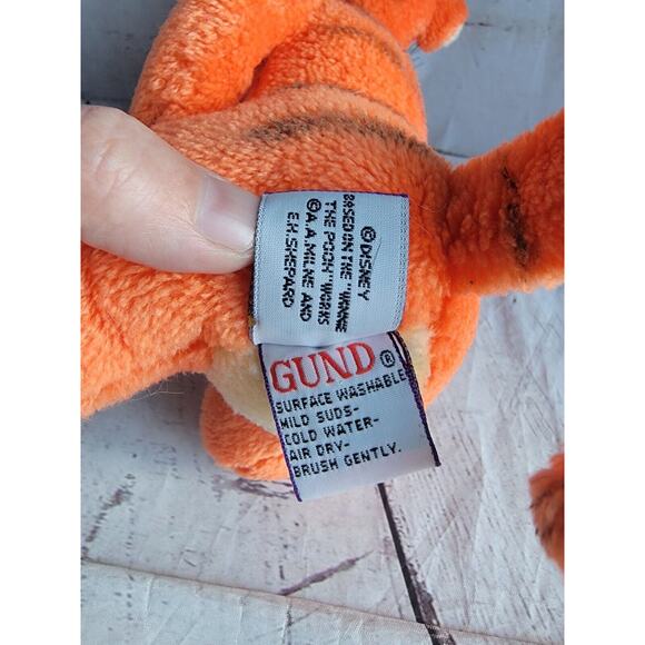 Tigger Plush Toy Gund Disney Winnie The Pooh 100 Acre Plush Stuffed Animal - Picture 8 of 9